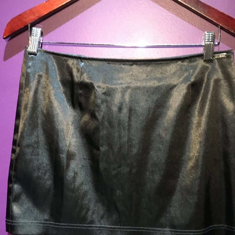 Guess skirt